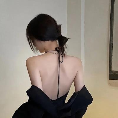 青山不墨